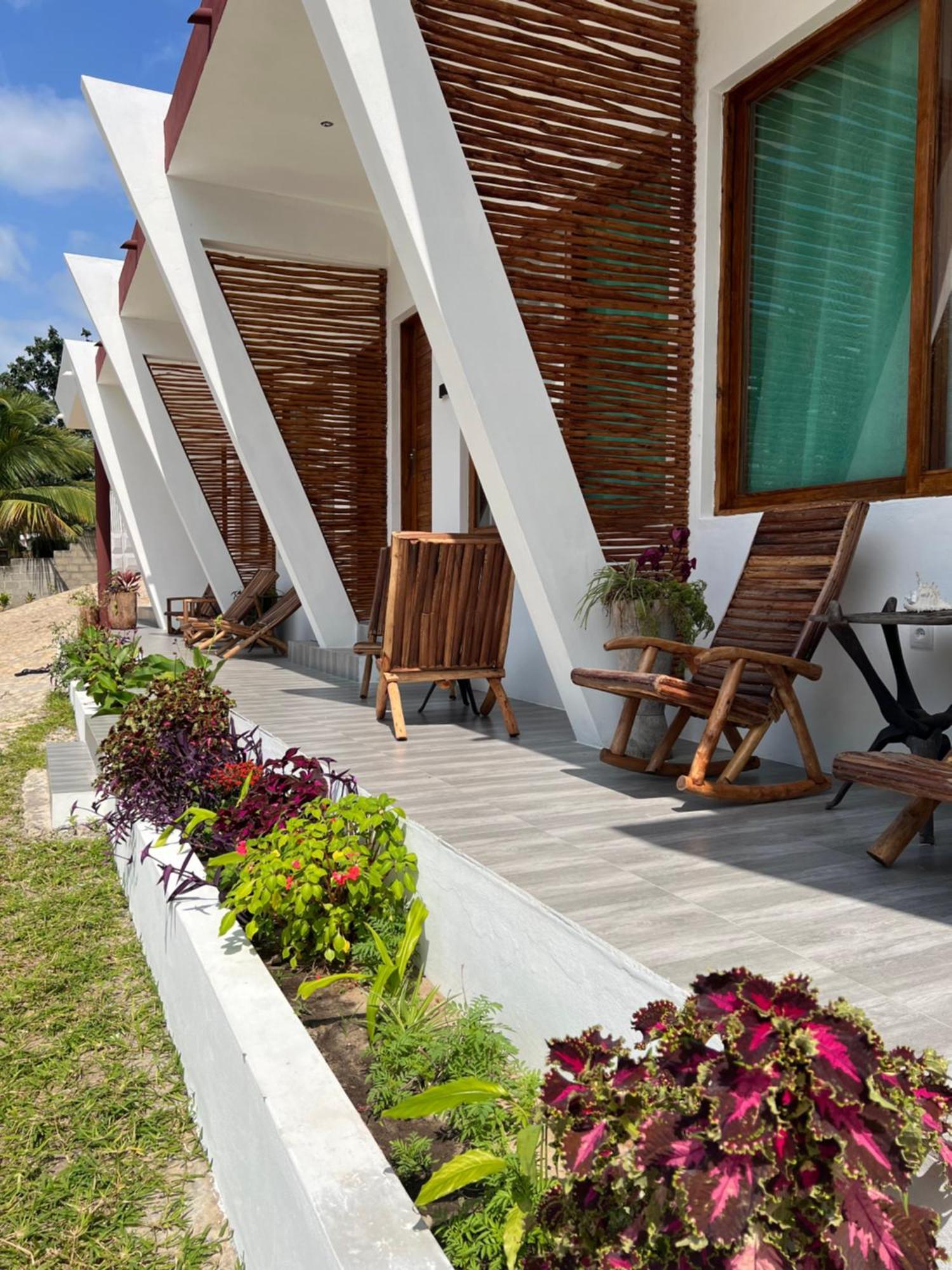 New Giraffe House Acomodação com café da manhã Vilanculos Exterior foto